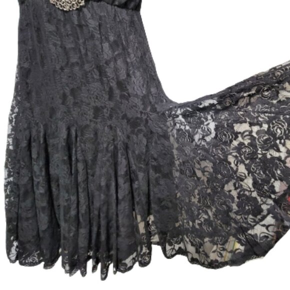 Black Lace MIni Flared Sleeveless Dress  Size XS or S - Picture 3 of 10